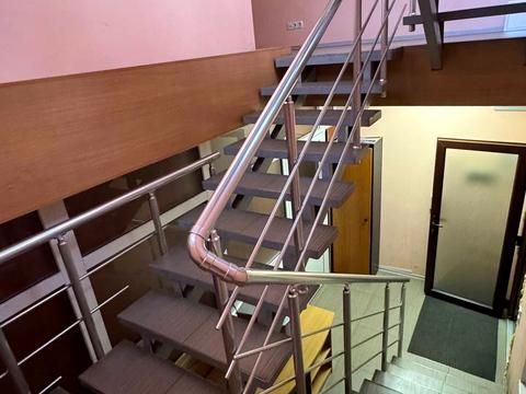 коммерческая по адресу Владимира Моссаковского ул. (Клари Цеткін), 1