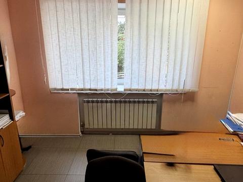 коммерческая по адресу Владимира Моссаковского ул. (Клари Цеткін), 1