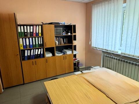 коммерческая по адресу Владимира Моссаковского ул. (Клари Цеткін), 1