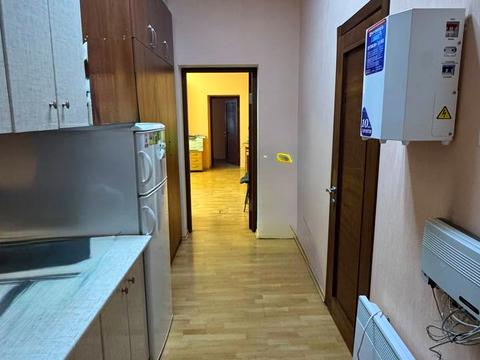 коммерческая по адресу Владимира Моссаковского ул. (Клари Цеткін), 1