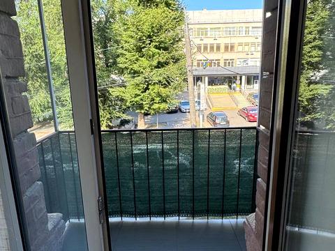 коммерческая по адресу Владимира Моссаковского ул. (Клари Цеткін), 1