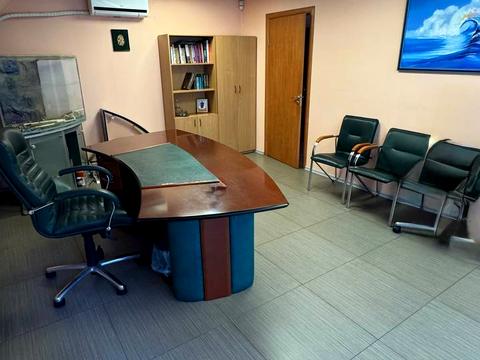 коммерческая по адресу Владимира Моссаковского ул. (Клари Цеткін), 1