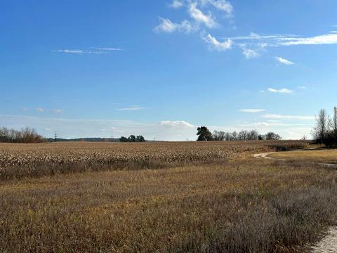 участок по адресу 