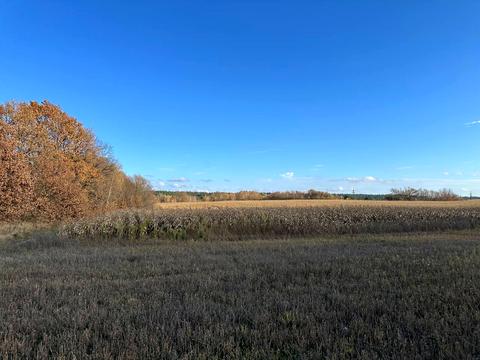 участок по адресу 