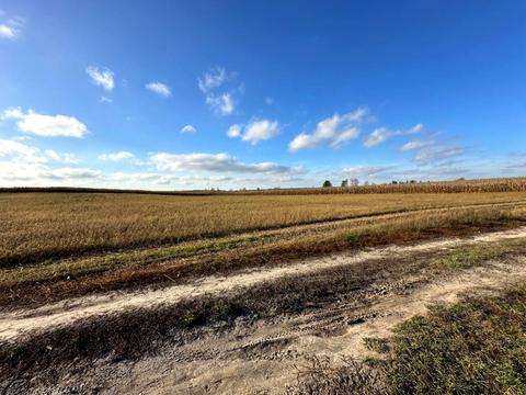 участок по адресу 