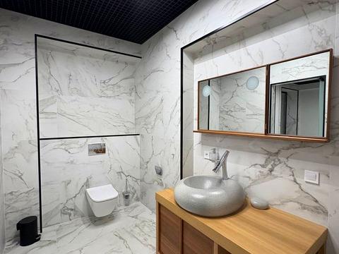 коммерческая по адресу Тихая ул., 4