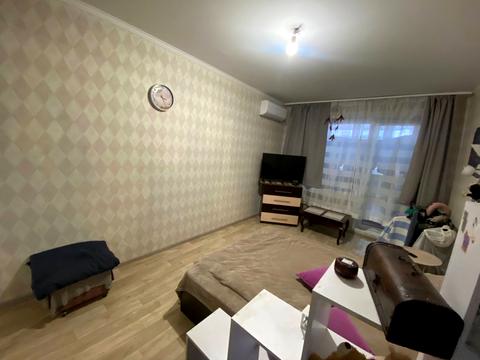 квартира за адресою Червоної Калини просп. (Володимира Маяковського), 1