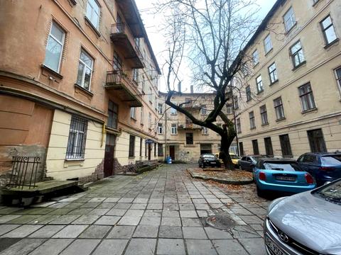 комерційна за адресою Городоцька вул., 44