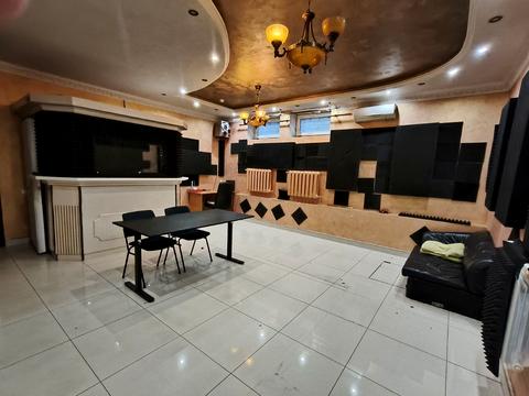 комерційна за адресою Дніпро, Виконкомівська вул., 56-А