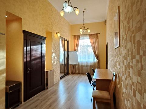 комерційна за адресою Дніпро, Виконкомівська вул., 56-А