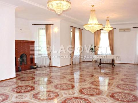 комерційна за адресою Білицька вул., 8