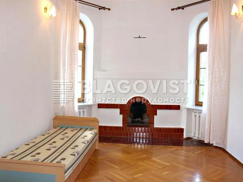 комерційна за адресою Білицька вул., 8