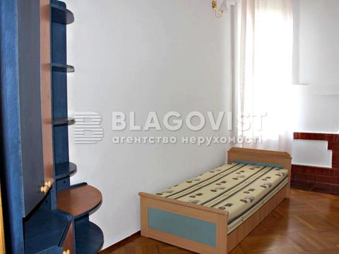 комерційна за адресою Білицька вул., 8