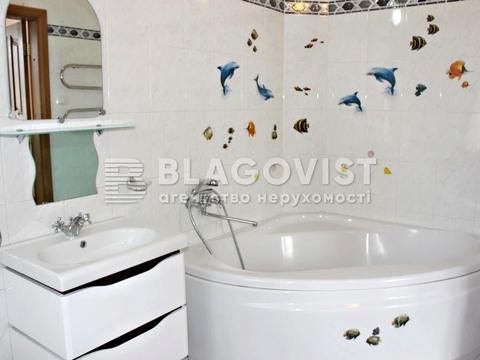 комерційна за адресою Білицька вул., 8