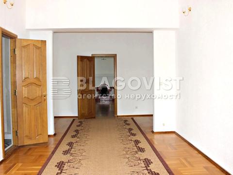 комерційна за адресою Білицька вул., 8