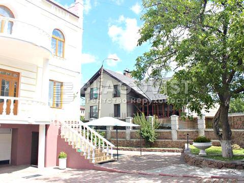 комерційна за адресою Білицька вул., 8