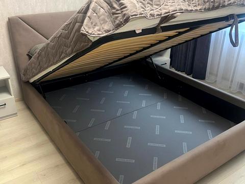 квартира за адресою Коноплянська вул., 22-Б