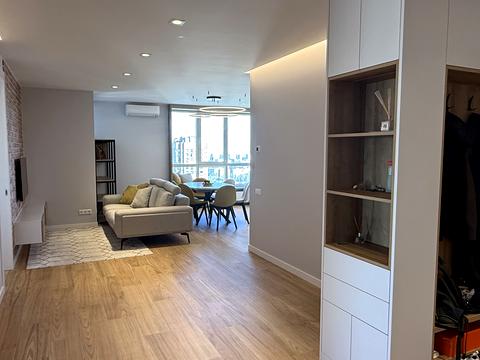 квартира за адресою Олександра Олеся вул., 4-А