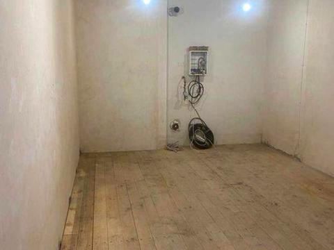 комерційна за адресою Бульварно-Кудрявська вул. (Воровського), 15