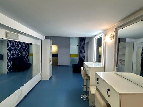 коммерческая по адресу Винники, Ивасюка ул., 48