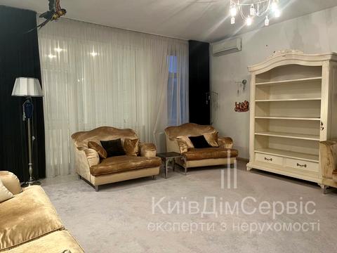 квартира за адресою Старонаводницька вул., 13