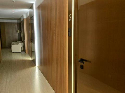 комерційна за адресою Болсуновська вул. (Сергія Струтинського), 21