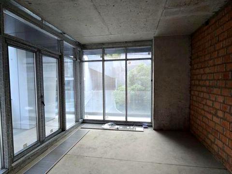 комерційна за адресою Болсуновська вул. (Сергія Струтинського), 21