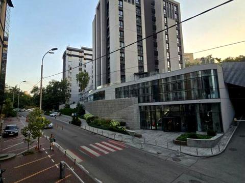 комерційна за адресою Болсуновська вул. (Сергія Струтинського), 21