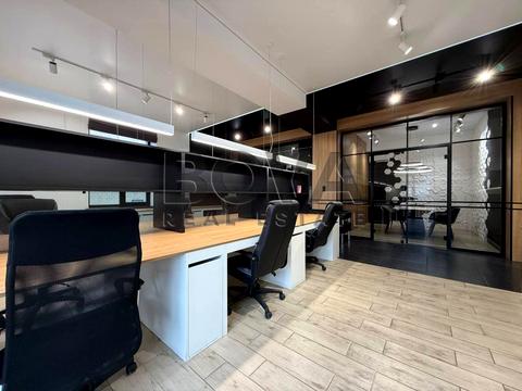 комерційна за адресою Бессарабська пл., 5