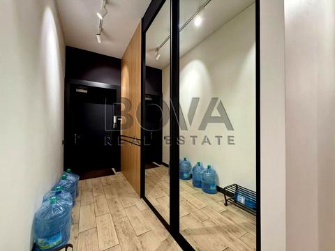 комерційна за адресою Бессарабська пл., 5