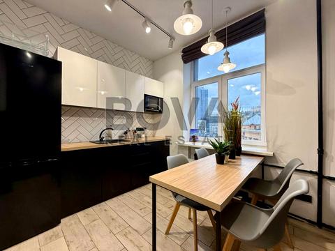 комерційна за адресою Бессарабська пл., 5