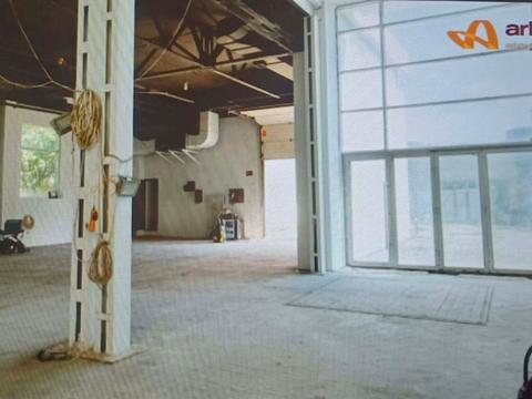 комерційна за адресою Євгена Коновальця вул., 14ж