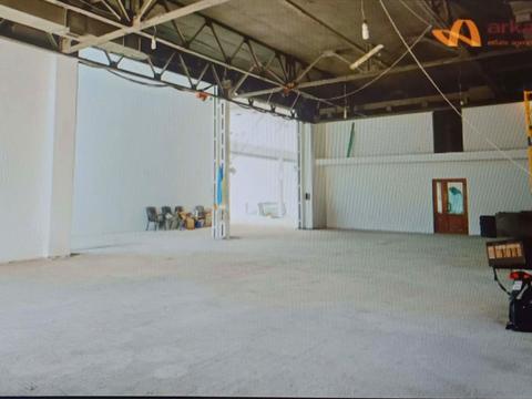 комерційна за адресою Євгена Коновальця вул., 14ж