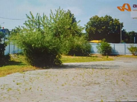 комерційна за адресою Євгена Коновальця вул., 14ж