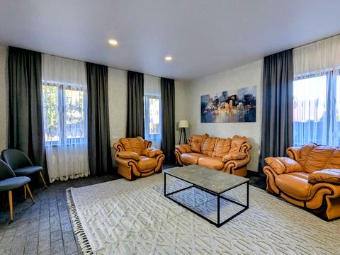 будинок за адресою Вишнева, 47