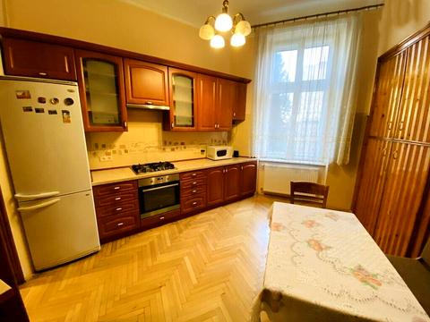 квартира за адресою Омеляна Поповича вул., 17