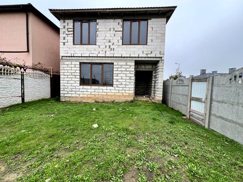 будинок за адресою Червона Рута