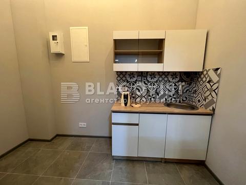 комерційна за адресою Борщагівська вул., 154