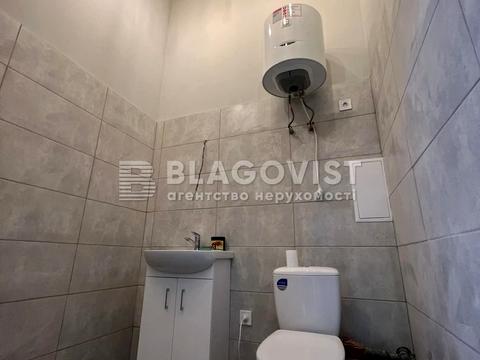 комерційна за адресою Борщагівська вул., 154