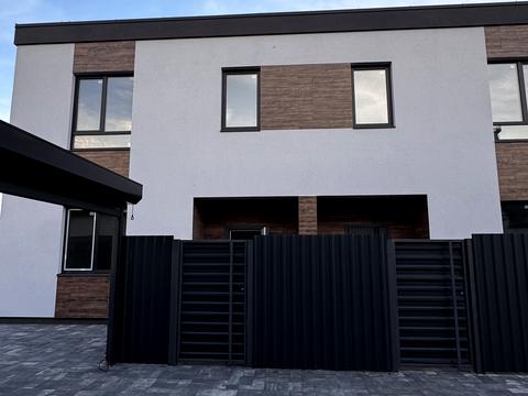 дом по адресу Михаила Булгакова ул.