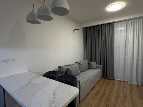 квартира за адресою Салютна вул., 2к18