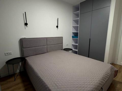 квартира за адресою Салютна вул., 2к18