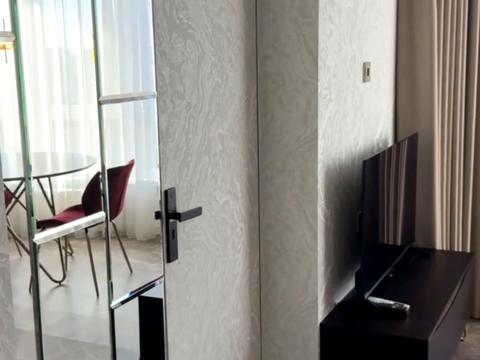 квартира за адресою Анни Ахматової вул., 46