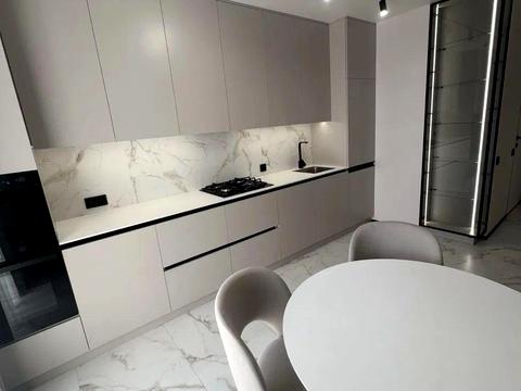 квартира по адресу Угорская ул., 14