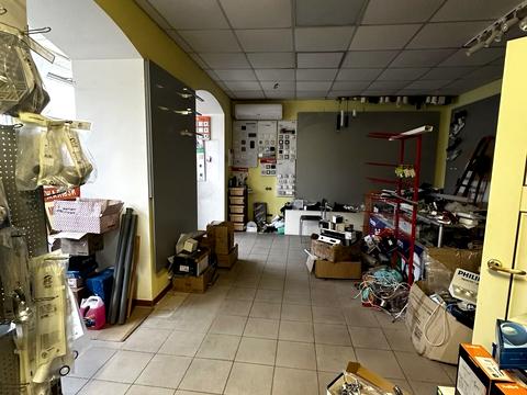 комерційна за адресою Перемоги, 7