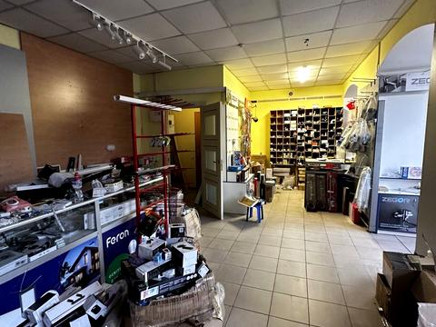 комерційна за адресою Перемоги, 7