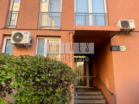 комерційна за адресою Регенераторна вул., 4 к15