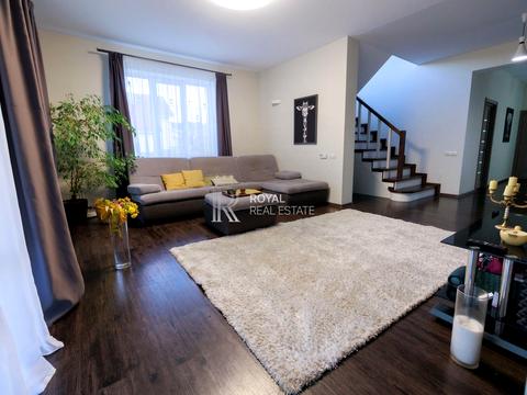 будинок за адресою Молодіжна вул.