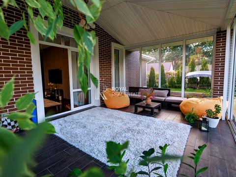 будинок за адресою Молодіжна вул.