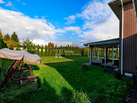 будинок за адресою Молодіжна вул.